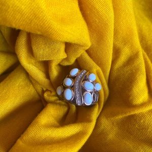 🤍Stainless Steel ring with white stones. 🤍